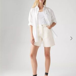 Levi’s High Rise Baggy Short